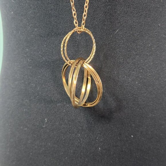 DOUBLE Layer Gold Chain Necklace With Hoop Detail - Picture 4 of 7